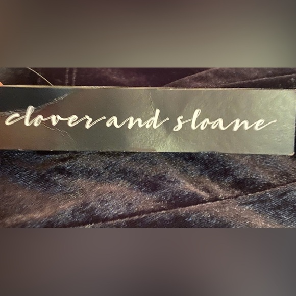 Clover and Sloane Black Velvet Dress Size 2 NWT - Picture 4 of 11